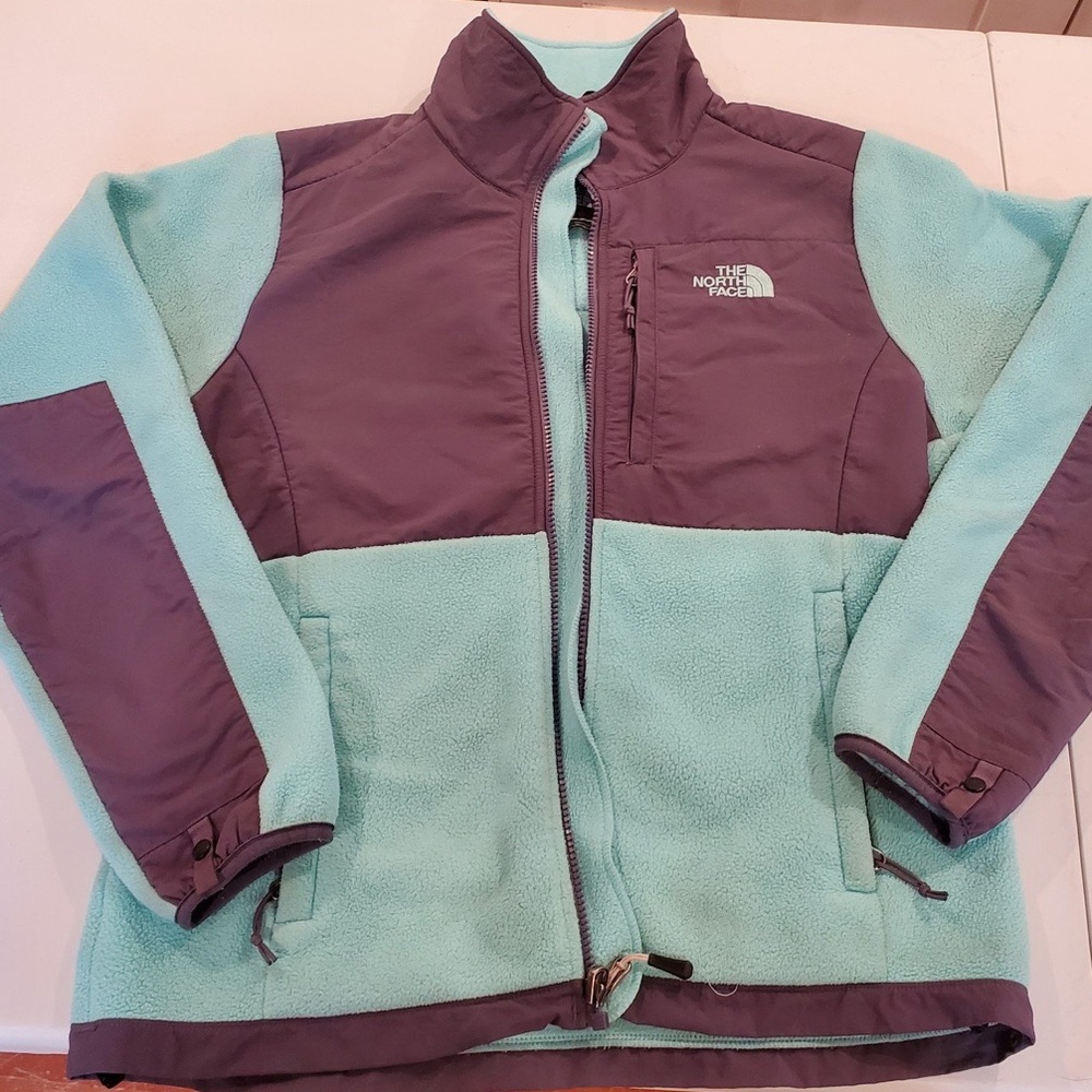 Like-New Women’s North Face Denali Jacket Teal